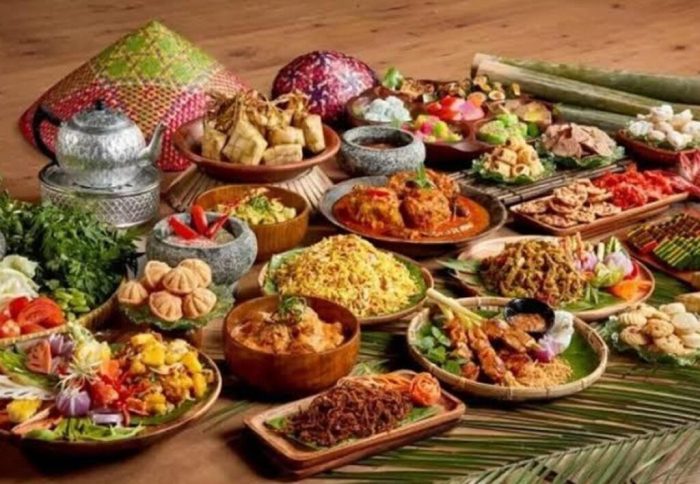 8 Kota di Indonesia dengan Kuliner Terbaik Versi Taste Atlas - Madingmu 8 Kota di Indonesia dengan Kuliner Terbaik Versi Taste Atlas - Madingmu