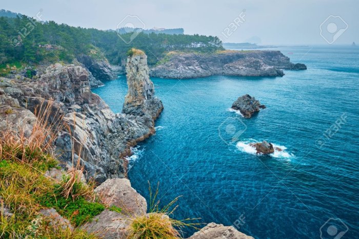 494 Indonesian Rifle Stock Photos, High-Res Pictures, and Images ... Wisata Petualangan Indonesia